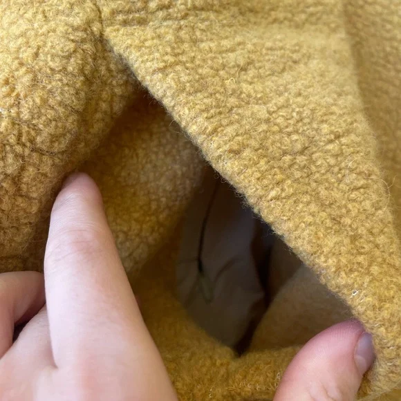 outdoor voices MegaFleece Half-Zip Hoodie in Sunflower / Dijon Size S - Picture 4 of 6